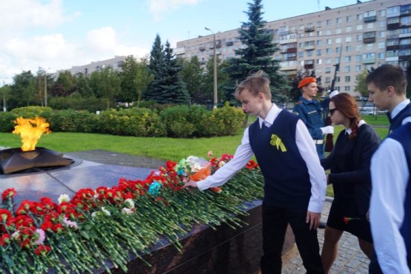Гимназия на митинге памяти жертв блокады Ленинграда